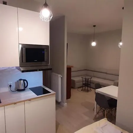 Garden Gates And Sadowa 아파트