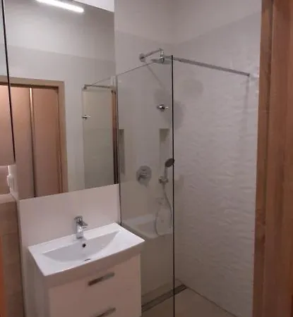 아파트 Garden Gates And Sadowa