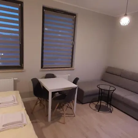 Garden Gates And Sadowa شقة