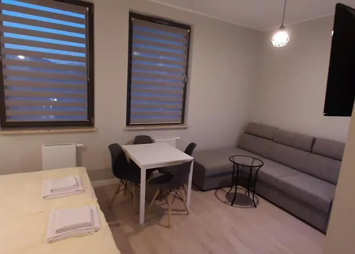 Garden Gates And Sadowa Apartman