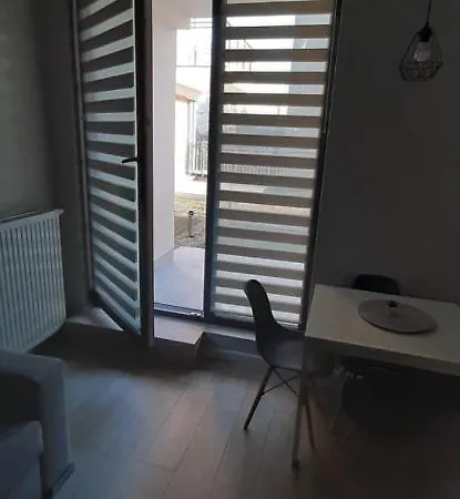 Garden Gates And Sadowa Apartamento